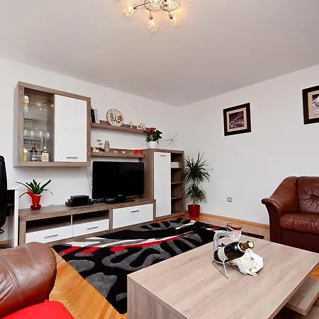 Apartman Mia *