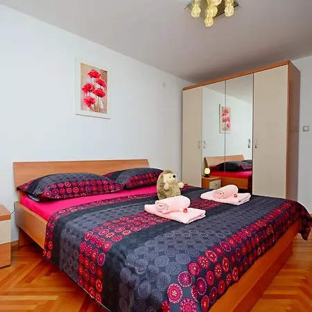 Mia Apartman *