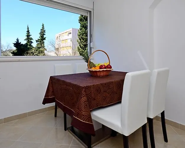 Mia Апартаменты *